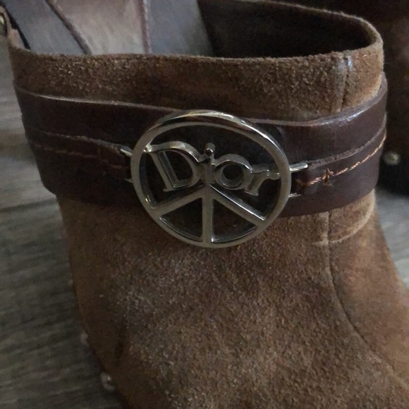 CHRISTIAN DIOR BROWN SUEDE PEACE CLOGS - Picture 5 of 6